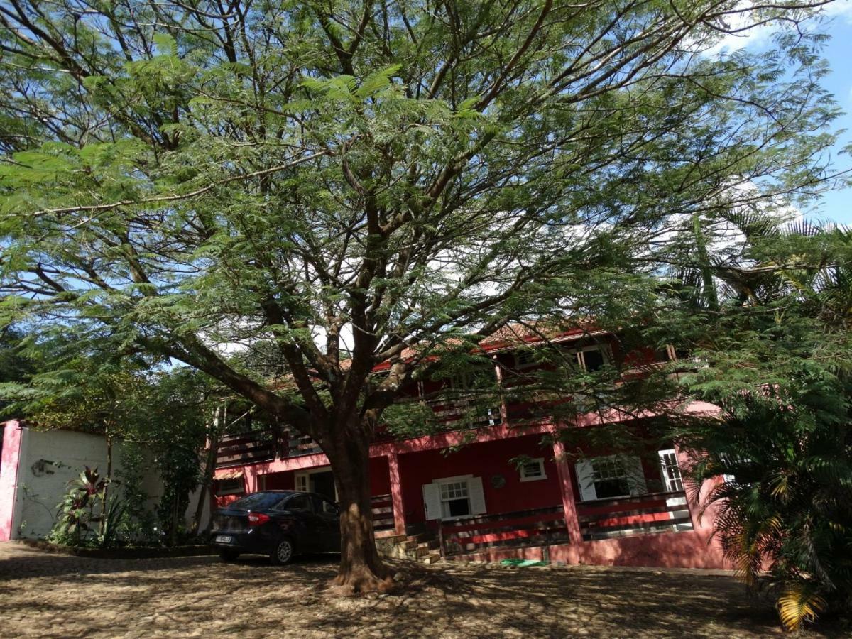 Pousada Cortina De Folhas Tiradentes Luaran gambar